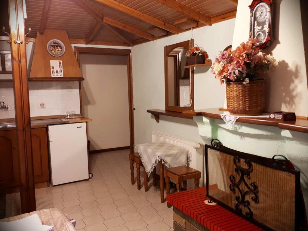 Apartments Erato Neos Panteleimonas Ngoại thất bức ảnh